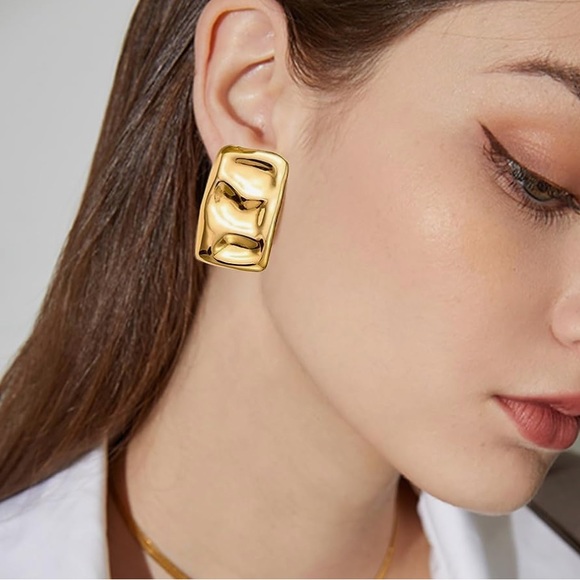NEW Chunky Gold Rectangular Geometric Stud Drop Earrings - Picture 3 of 3